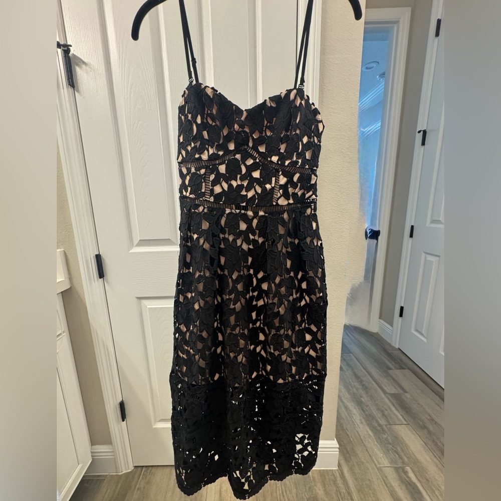 Gianni Bini Black Lace Midi Dress